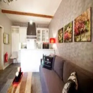 Group Stay, 7 Minutes Away From Amsterdam! Halfweg