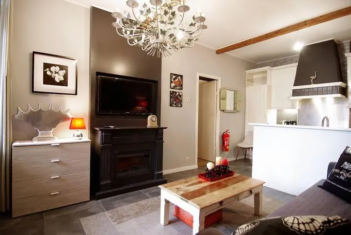 Group Stay, 7 Minutes Away From Amsterdam! Halfweg Netherlands